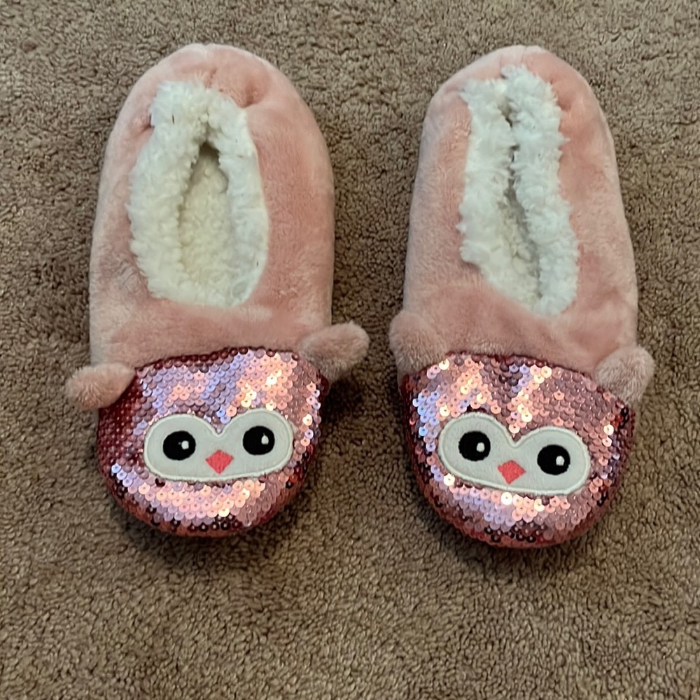 Fluffy pink baba slipper socks size : kids small/medium